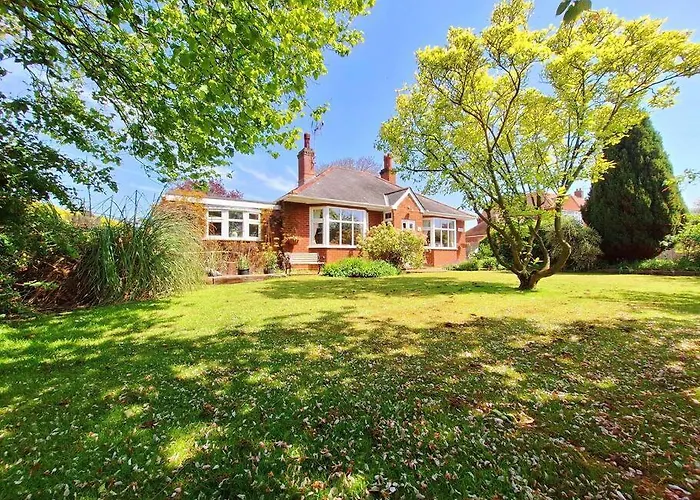 Spacious Dog Friendly Family Home On Norfolk Coast
