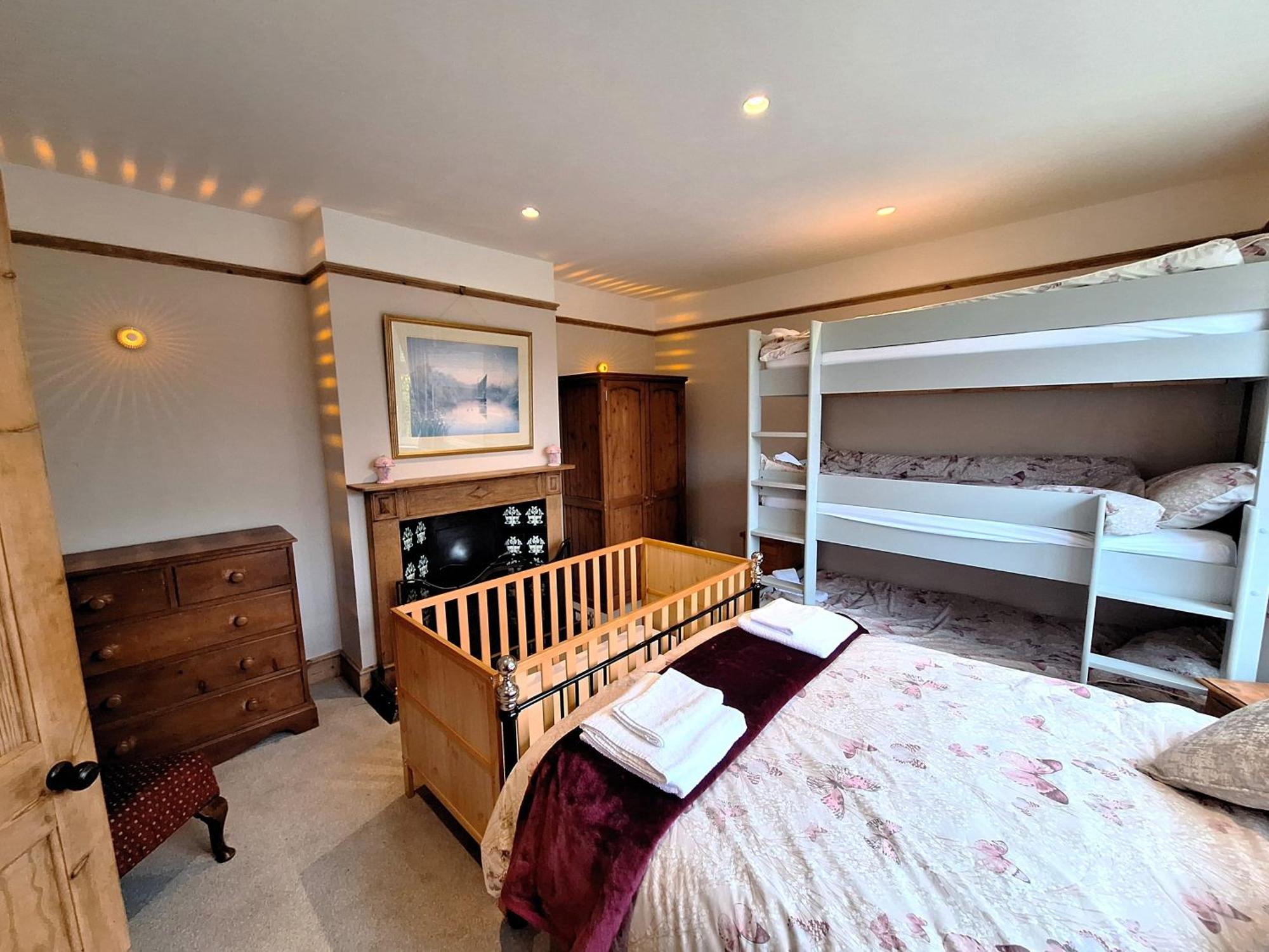 Spacious Dog Friendly Family On Norfolk Coast Potter Heigham
