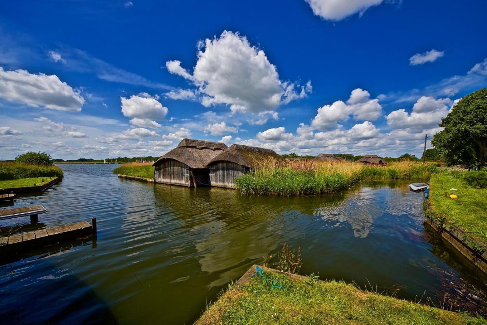 Spacious Dog Friendly Family On Norfolk Coast Holiday home *